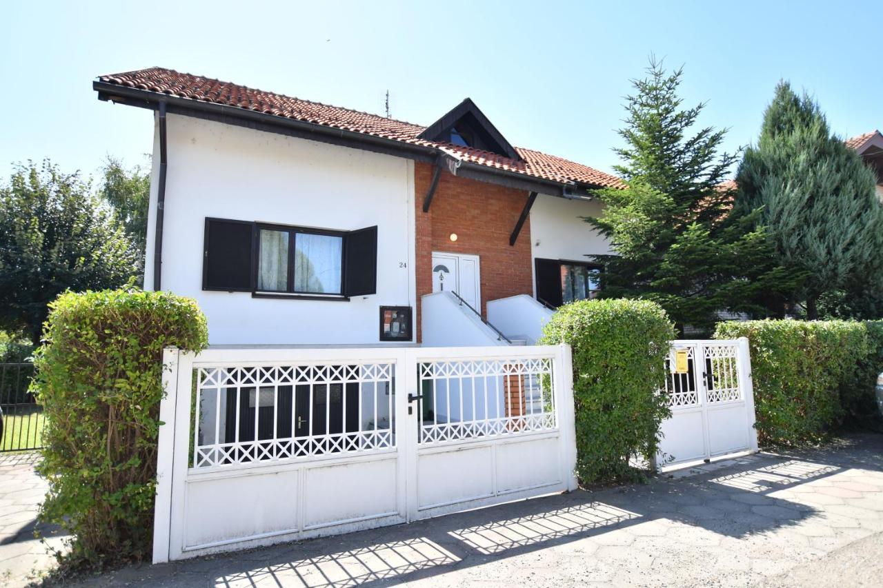 Villa Mina Kladovo, Entire Charming House With 5 Bedrooms Екстериор снимка