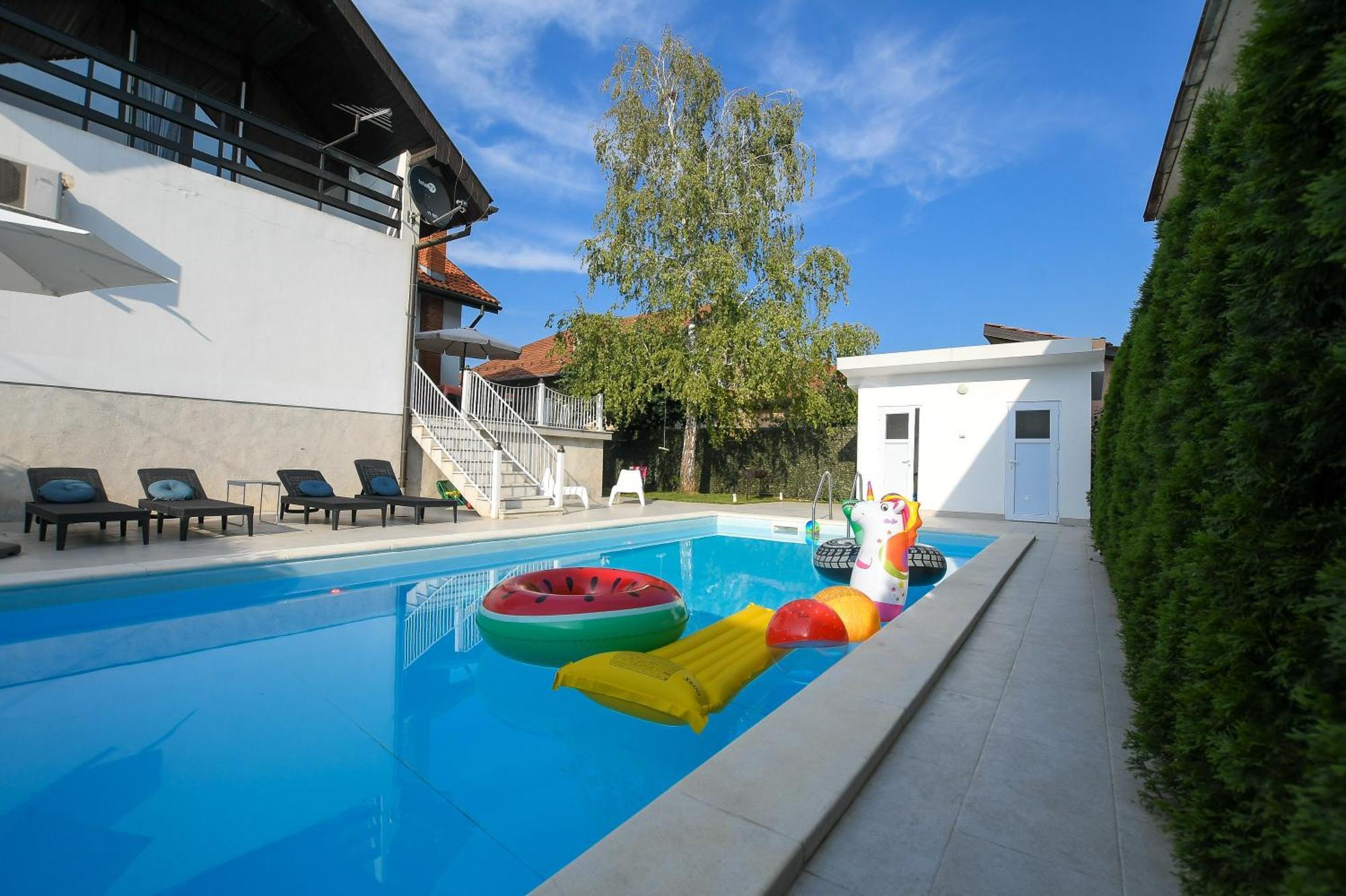 Villa Mina Kladovo, 5-Bedroom Villa With Pool For Up To 12 People Екстериор снимка