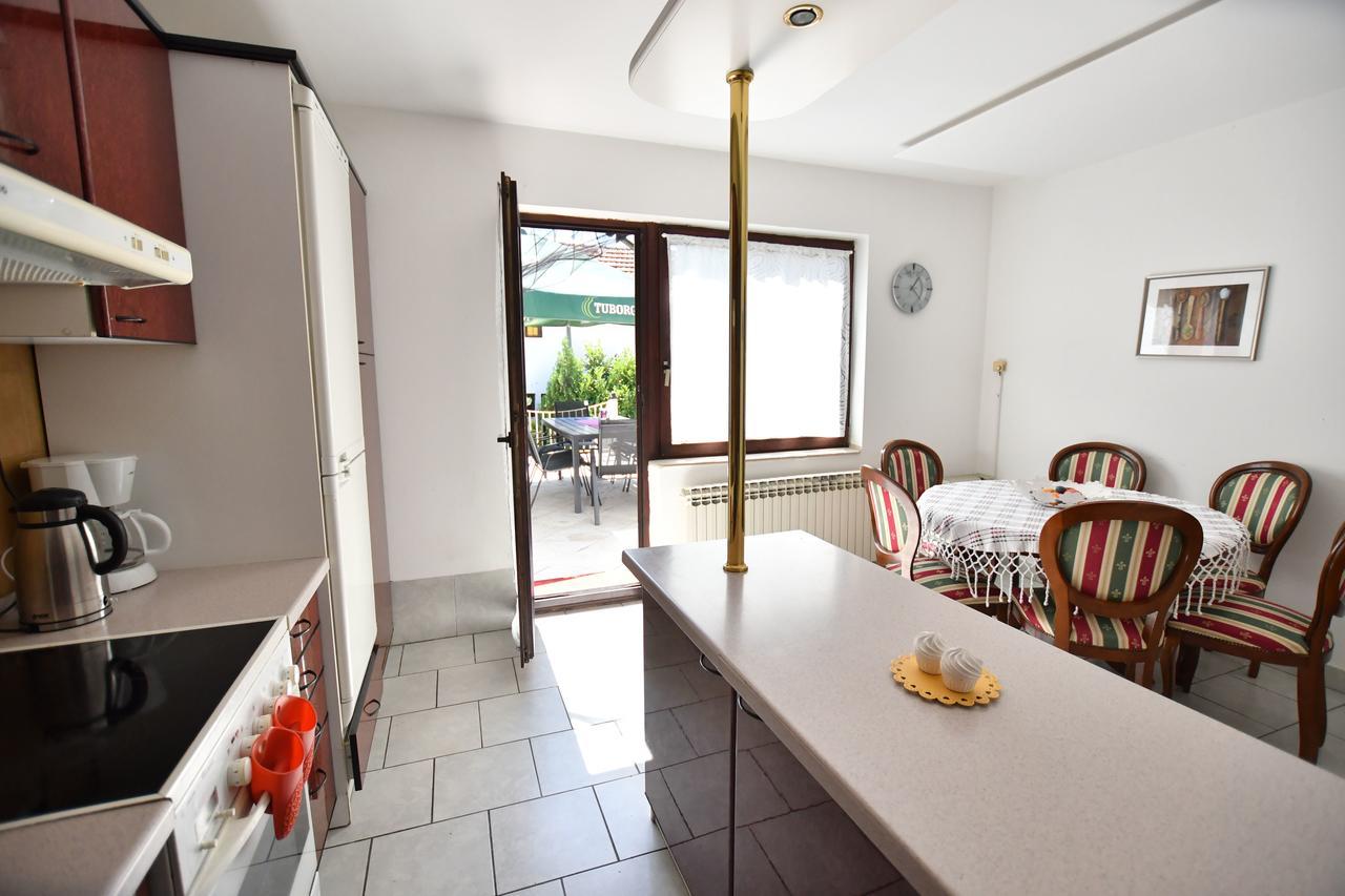 Villa Mina Kladovo, 5-Bedroom Villa With Pool For Up To 12 People Екстериор снимка